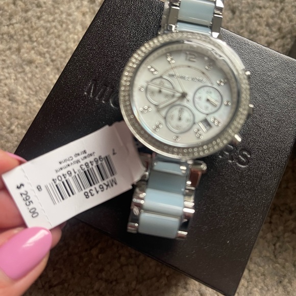 New in box, tags attached. MK watch - Picture 2 of 4